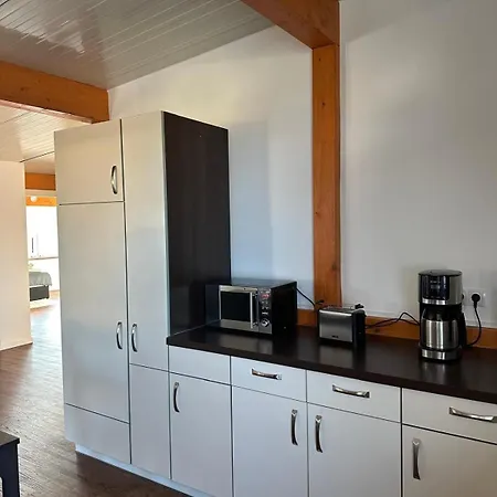 Apartamento Monteurzimmer In Plaidt 6 Personen Mit 4 Schlafzimmer Plaidt