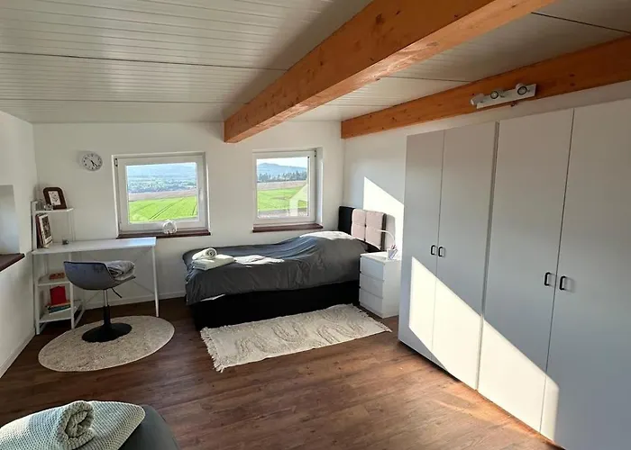 Monteurzimmer In 6 Personen Mit 4 Schlafzimmer