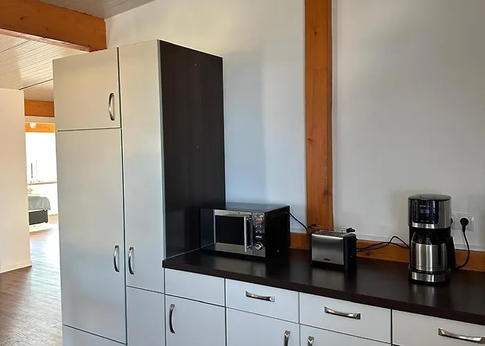 شقة Monteurzimmer In 6 Personen Mit 4 Schlafzimmer Plaidt